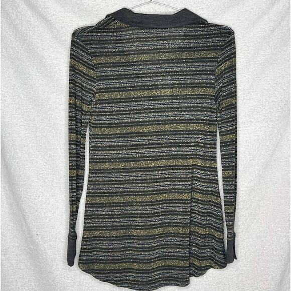 Laila Jayde (XS) Shimmer Stripe Collar Long Sleeve High Low Metallic Knit Top - Picture 7 of 9